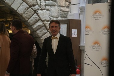 ŽIKA JAKŠIĆ KUPIO GROBNO MESTO Počivaće pored Saše Popovića: "Na miru ćemo da pravimo emisije"