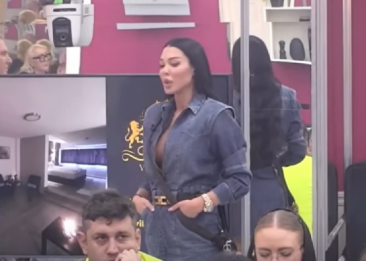 MAJA MARINKOVIĆ URNISALA TEODORU DELIĆ Bebici i Filipu poručula samo jedno