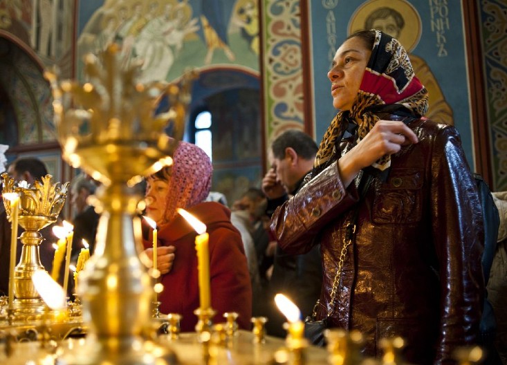 STIŽE VELIKI SVETAC I VAŽNO CRVENO SLOVO Mnogima je krsna slava, post je obavezan a mnogi se ogreše o ovaj običaj u vezi sa žitom