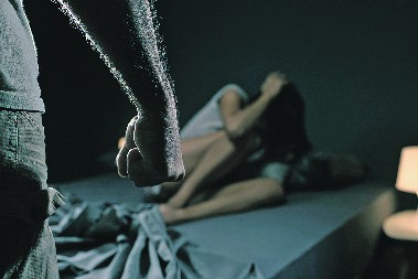 MONSTRUM SILOVAO PASTORKU Otac iz Beograda uhapšen zbog najtežeg dela, devojčica RODILA DETE