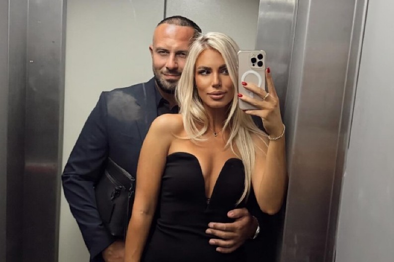 "IMAO JE 1.000 DINARA U DŽEPU KADA SMO SE UPOZNALI" Ova plavuša je žena Dada Polumente, njen izgled oduzima dah (FOTO)