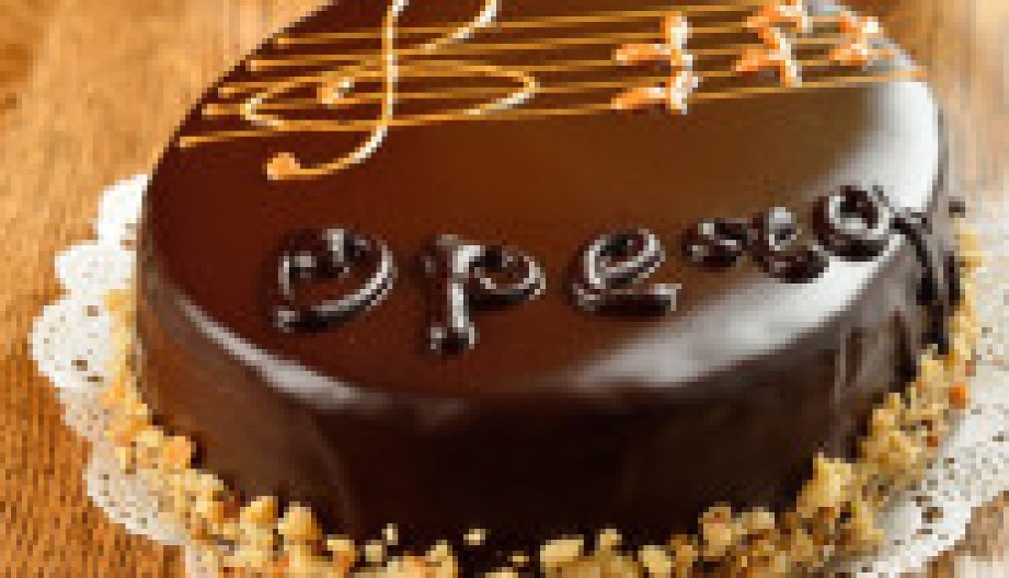 OPERA TORTA ZA PRAVE KAFOLJUPCE Svakim zalogajem mami na dodatno parče