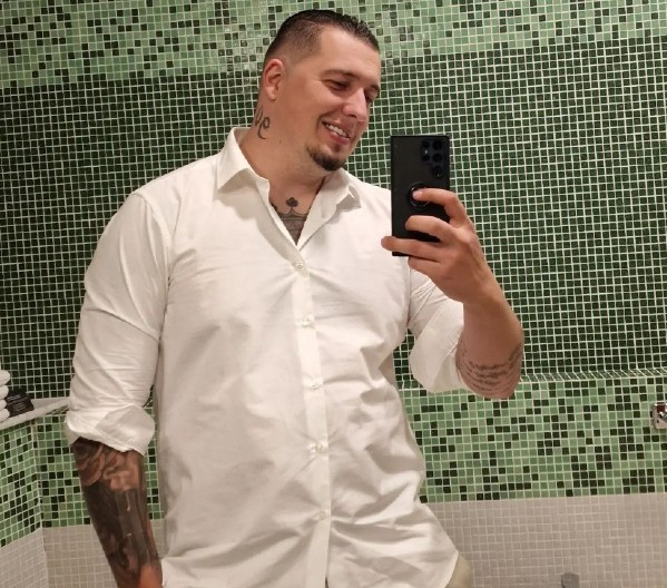 KRIJE JE OD JAVNOSTI! Retke fotke žene Amara Gileta, evo kako Mirela izgleda (FOTO)