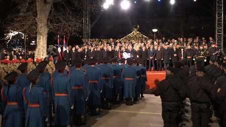 SRPSKA SLAVI DAN REPUBLIKE: Svečani defile na Trgu Krajine u Banjaluci (VIDEO/FOTO)