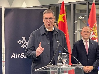 VUČIĆ NA SVEČANOSTI ISPRAĆANJA DIREKTNOG LETA ZA ŠANGAJ Poslao posebnu poruku predsedniku Kine Si Đinpingu (VIDEO)