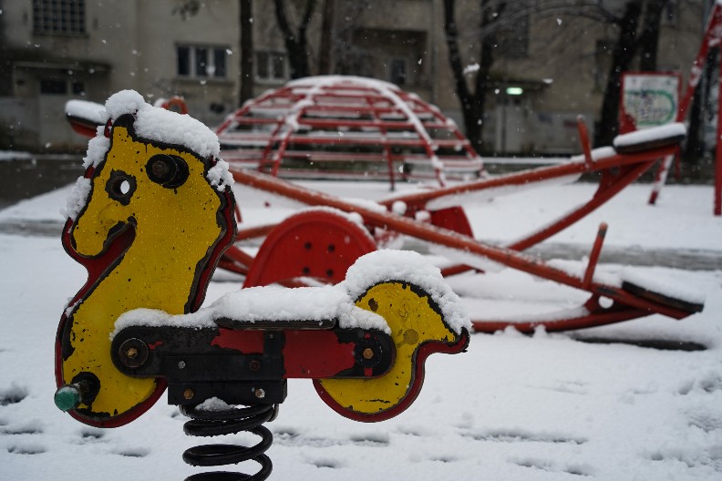 PAŠĆE 30 CM BELOG POKRIVAČA Ovi predeli Srbije na udaru SNEŽNOG NEVREMENA