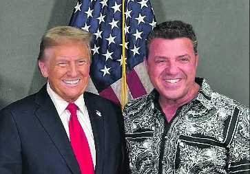 SRBIN JE HEROJ KALIFORNIJE! Poručuje sa prve linije: Pobedićemo, spasićemo Amerikance! (FOTO)