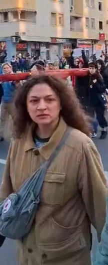 U RED STALI SVI DUŠEBRIŽNICI: Deklarativno nude ,,pomoć“ Mili Pajić, a potajno likuju zbog njenog psihičkog kraha!