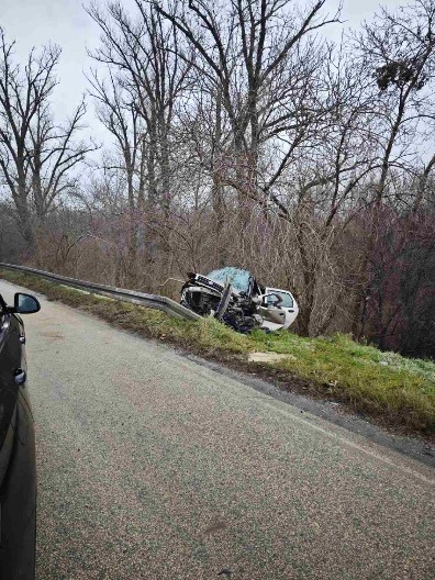 PREŠLA U SUPROTNU TRAKU PA SE SUDARILA SA "FIJATOM"  Uhapšena kineska drzavljanka zbog smrti drugog vozača