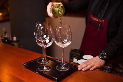 SRPSKA VINA OSVAJAJU SVET Vinska industrija rame uz rame sa svetskim proizvođačima