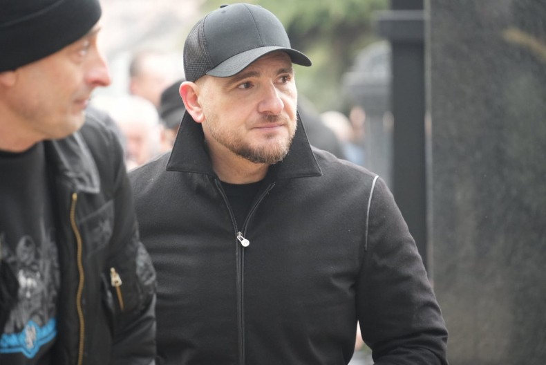 LUKA BOJOVIĆ U NIKAD BOLJOJ FORMI, SVE IZNENADIO IZGLEDOM Evo gde se prvi put pojavio nakon što se vratio u Beograd (FOTO)