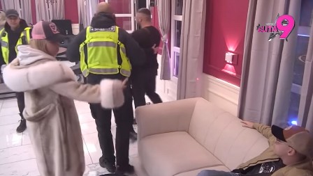 ASMIN NASRNUO NA DAČU! Okršaj tokom reklama, uneo mu se u facu i zapretio, obezbeđenje skočilo (VIDEO)