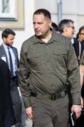 PRVO OGLAŠAVANJE JERMAKA NAKON OSTAVKE Ono što je otkrio o Zelenskom niko nije očekivao!