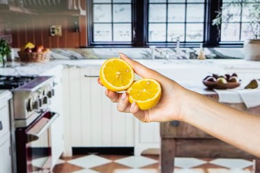 NIKAKO NE BACAJTE KORE CITRUSA Kada vidite za šta se sve mogu upotrebiti, nikada ih više nećete smatrati otpadom