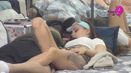 POMIRILI SE TEODORA I BEBICA Oprostio joj javnu prevaru, a evo šta sada rade pred kamerama (FOTO)