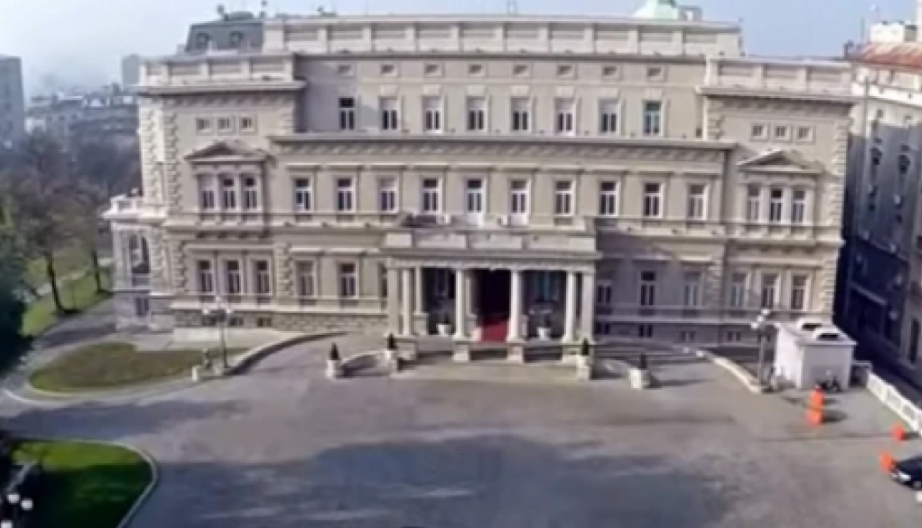 "IZGLEDA SU SE OPET POSVAĐALI" Blokaderi iz opozicije tražili sednicu, pa se nisu pojavili u beogradskoj skupštini