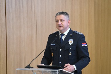 REAKCIJA NAČELNIKA SAOBRAĆAJNE ZBOG DROGIRANOG VOZAČA AUTOBUSA Ovo je direktan napad na bezbednost najmlađih