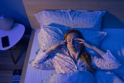 VAŠ KREVET MOŽE BITI OPASNOST Ove stvari ispod kreveta donose negativnu energiju i nesreću – ODMAH IH UKLONITE!