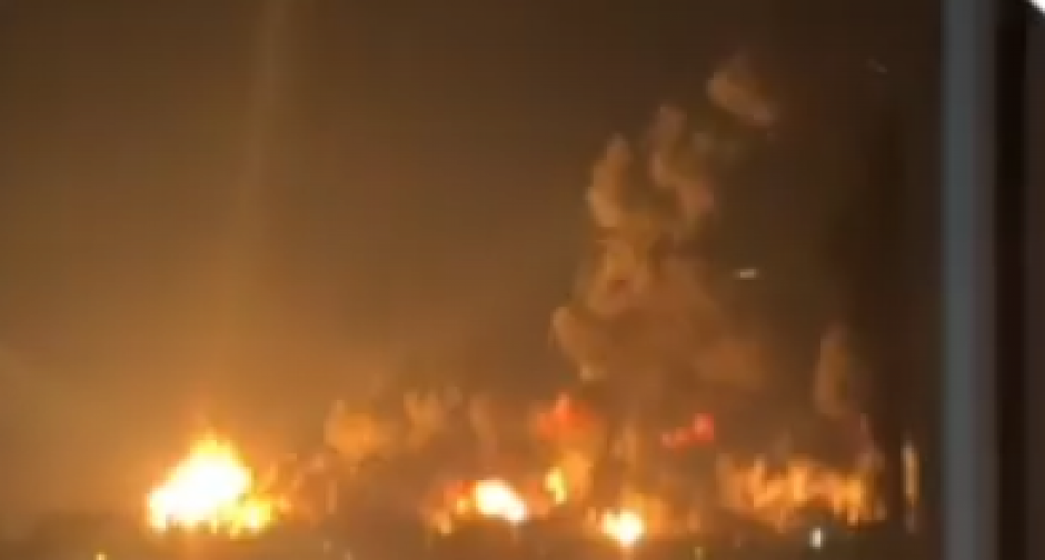 VIDITE ŠTA SU IM UKRAJINCI URADILI, SAD SVE GORI: Velike eksplozije odjekuju na Krimu (VIDEO)