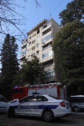 MAJKA JE IZGORELA, A ĆERKA SE UGUŠILA DIMOM Detalji tragedije u Rakovici, izgoreo stan na sedmom spratu
