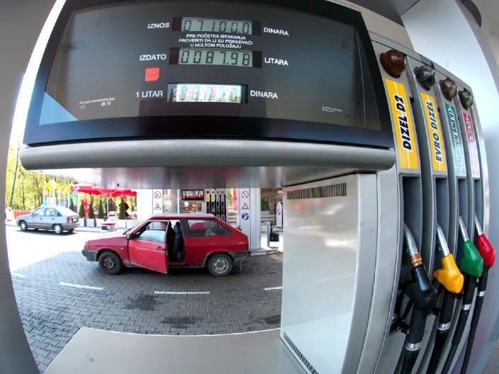 BLOKADERSKI DANAS PRIZNAO: Vučić i vlada su se veoma odgovorno spremili, u Srbiji nema nikakvih problema sa gorivom!