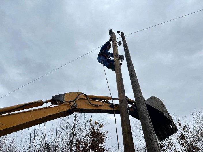 POŽEGA U MRAKU! Na hiljade ljudi bez struje zbog havarije na trafostanici