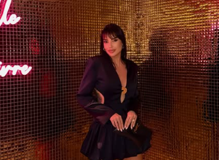 ZIMA JOJ NIŠTA NE MOŽE! Katarina Grujić u pripijenom trikou diže tegove, a onda se okrenula otpozadi, prisutnima popadale vilice u teretani! (FOTO)