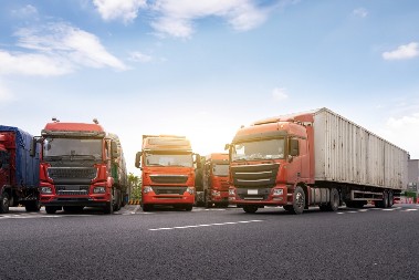 NA GRANIČNIM PRELAZIMA KAMIONI ČEKAJU I DO ŠEST SATI Evo gde se stvaraju gužve