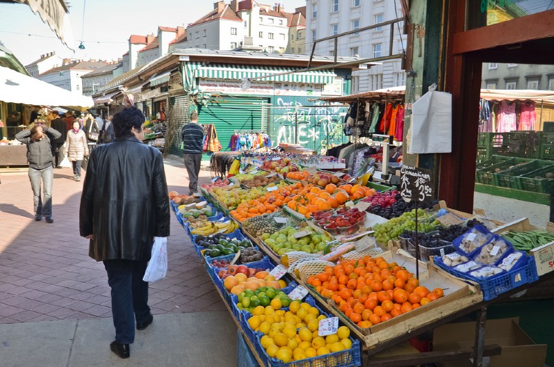 VAŽNA INFORMACIJA ZA PIJAČNE PRODAVCE! Odložena fiskalizacija, evo do kada!