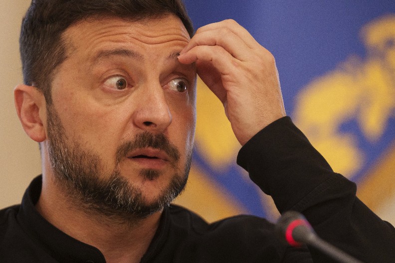 PROCURILI DETALJI ČET RAZGOVORA ZELENSKOG SA VOCAPA! Otkrio ŠTA stvarno misli o Donbasu