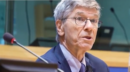 "KADA SE TRAMP I PUTIN DOGOVORE I SRBIJA ĆE MOĆI DA ODAHNE" Džefri Saks: Nemam lak odgovor, imate teške susede, a Brisel...