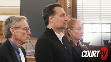 POGLEDAJTE REAKCIJU BRAJANA DOK GA SUDIJA OSUĐUJE NA DOŽIVOTNU "Kazna primerena s obzirom na vaša ubilačka dela i doživotnu traumu koju ste naneli svojoj deci" (VIDEO)