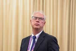 PUTINOV SPECIJALAC NA PUTU ZA MAJAMI Objavio čudan video iz aviona (VIDEO)