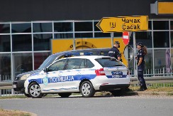 ODBIJA SARADNJU SA POLICIJOM, KAO I DEČAK PROŠLOG VIKENDA Izbodeni noževima, a ćute!