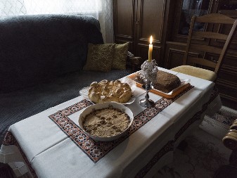 VELIKA GREŠKA KOJU MNOGI PRAVE NA SLAVI Ako ovo uradite, možete ozbiljno UVREDITI domaćina – evo šta nikako ne smete!