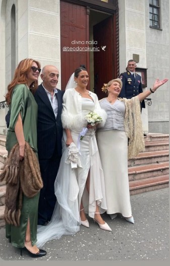 OTKRIVENI DETALJI O ĆERKI SUZANE MANČIĆ Udala se za 23 godina starijeg, a evo čime se Teodora bavi