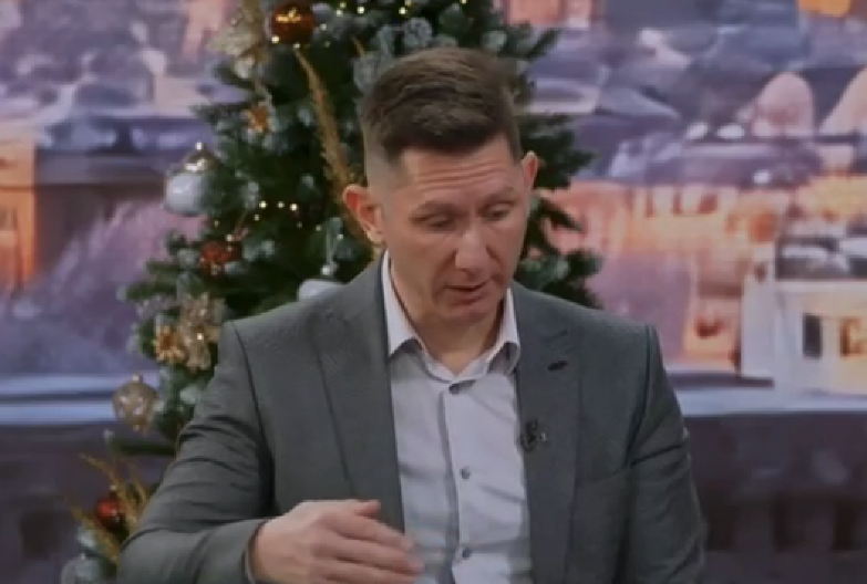 DIKIĆ POZVAO NA STRELJANJE VUČIĆA, PA DAO PONUDU: Onima koji budu sarađivali sa blokaderima stavićemo povez preko očiju (VIDEO)