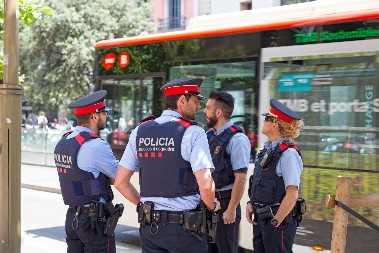 ŠKALJARAC IZREŠETAN NASRED ULICE U BARSELONI? Brutalna likvidacija u Španiji