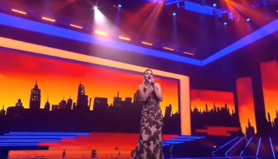 PEVAČICA RASTURILA JOŠ JEDAN BRAK? Kolega ostavio ženu i decu zbog nje, a o njenom skandalu brujao je region