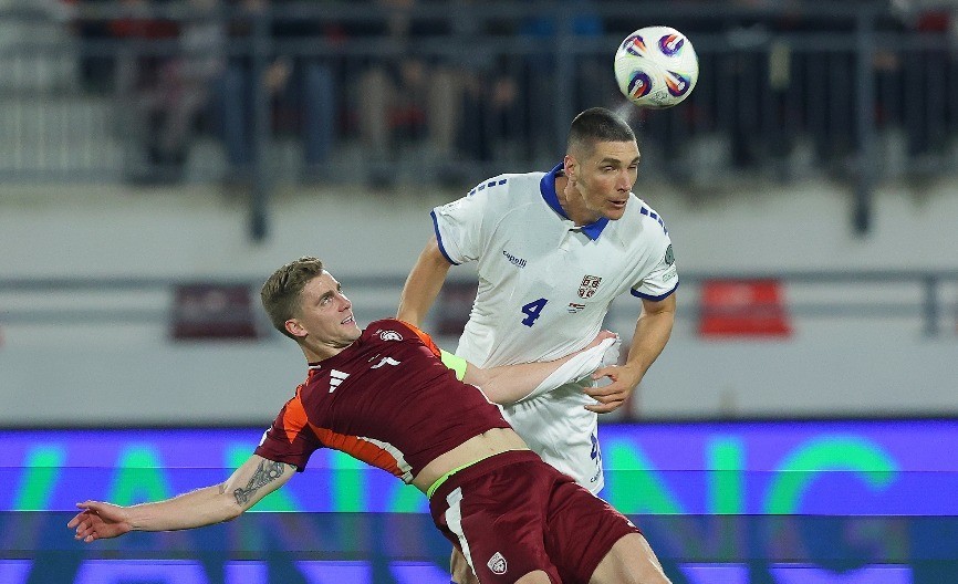 FSS DODELIO NAGRADE "Zlatne lopte" Nikoli Milenkoviću i Lidiji Stojkanović