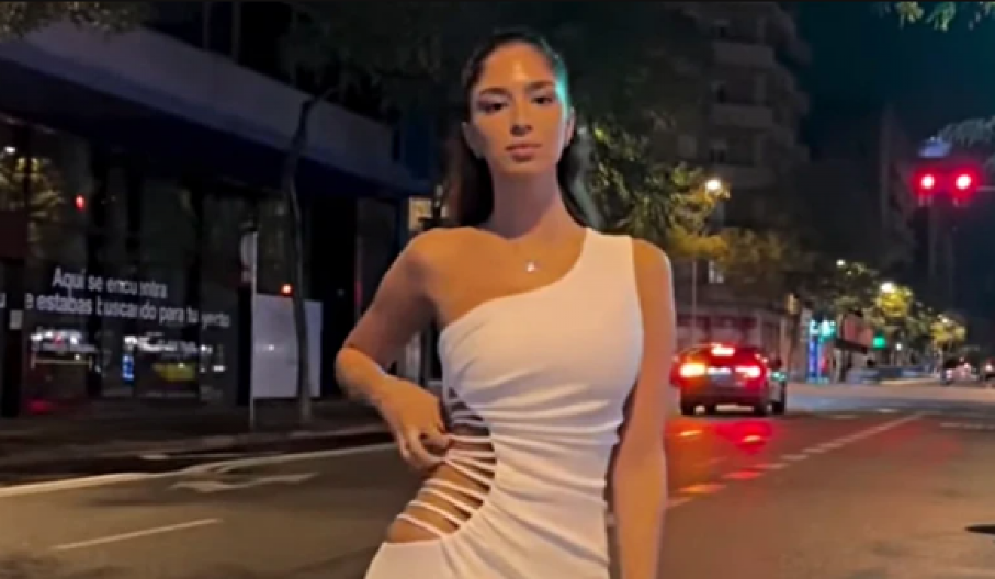 NESTALA SA DRUŠTVENIH MREŽA Ceo Beograd je gledao sinoć Đinu Džinović