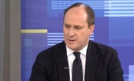 Vujić zahteva hitno stavljanje van snage nezakonitih rešenja predsednika VST