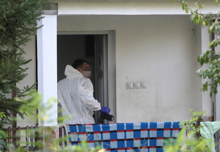 JELENA ISKASAPILA PENZIONERKU I SPALILA JE U KOFERU ZBOG DUGA Nakon što joj je sudija izrekla kaznu ona je uradila ovo