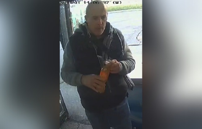 TIHOMIR PRE NAPADA NA BAKU OPLJAČKAO PEKARU I UPADAO KOMŠIJAMA U STAN Policiji rekao da je narkoman i HIV pozitivan!