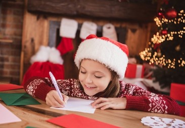 Devojčica (10) nije tražila poklon od Deda Mraza: Njeno pismo je rasplakalo i najtvrđa srca