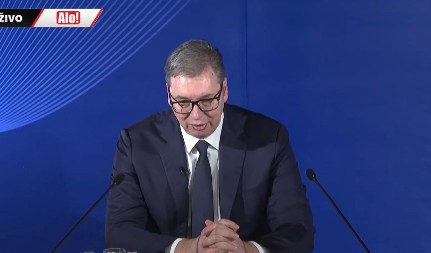 ULAGANJA OD 5 MILIJARDI EVRA Vučić poručio: Gradimo bolnice, vraćamo lekare i jačamo zdravstvo širom Srbije