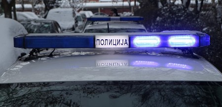 STRAVIČAN UDES U MLADENOVCU Pijan vozač pokosio pešaka, starac se bori za život