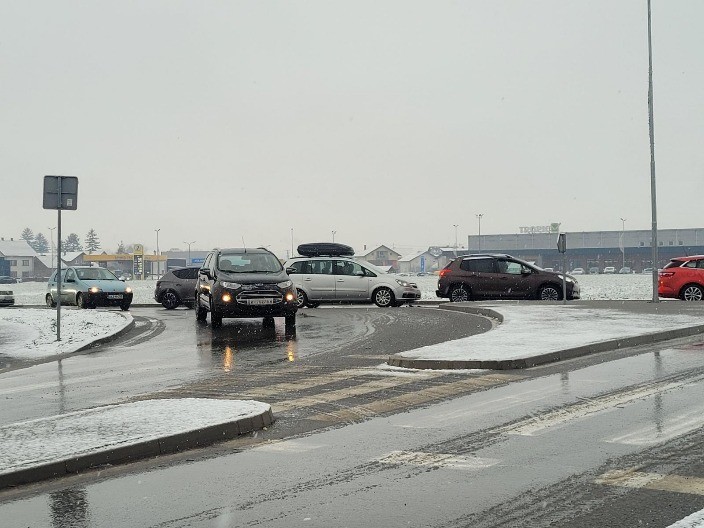 KOLONE VOZILA NA GRANIČNIM PRELAZIMA Evo gde je najkritičnije