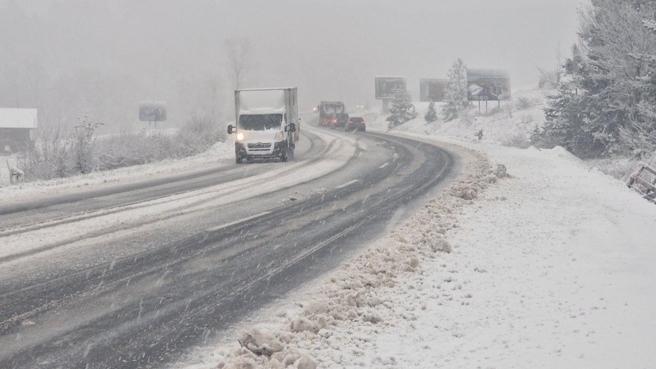 "NE KREĆITE NA PUT BEZ PREKE POTREBE" Putevi Srbije apeluju na vozače da budu oprezni zbog nevremena OVA DVA DANA