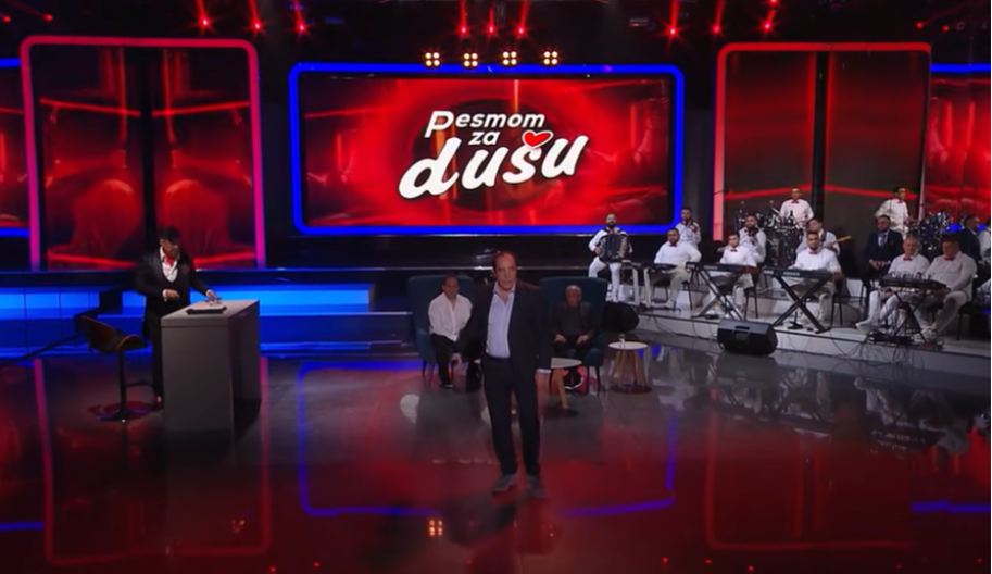 PEVAČ SE TRI GODINE ZABAVLJAO SA ROĐAKOM Slučajno je saznao bolnu istinu: "Hteo sam da je oženim"